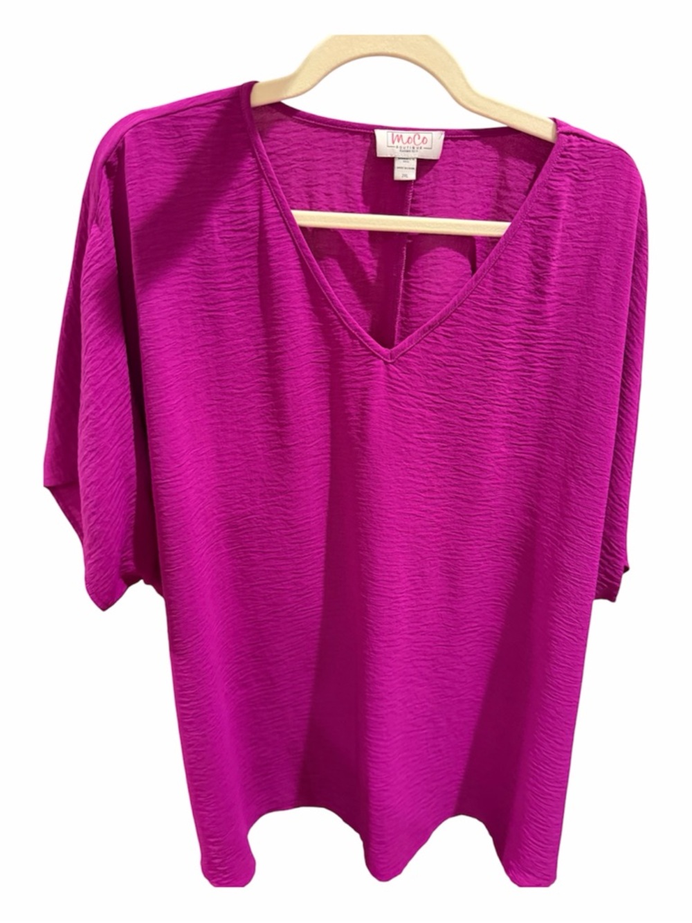 Women's V-Neck Short Sleeve Top in Fuchsia